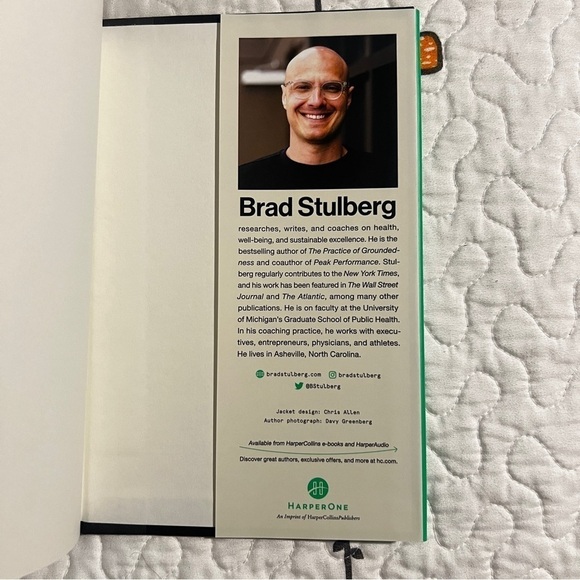 Master of Change hardcover book Brad Stulberg - Picture 2 of 4